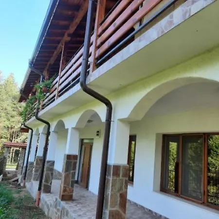 Ferienhaus райчевата къща -