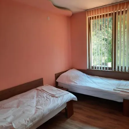 райчевата къща - בית נופש קיוסטנדיל