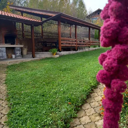 Ferienhaus райчевата къща - Kjustendil